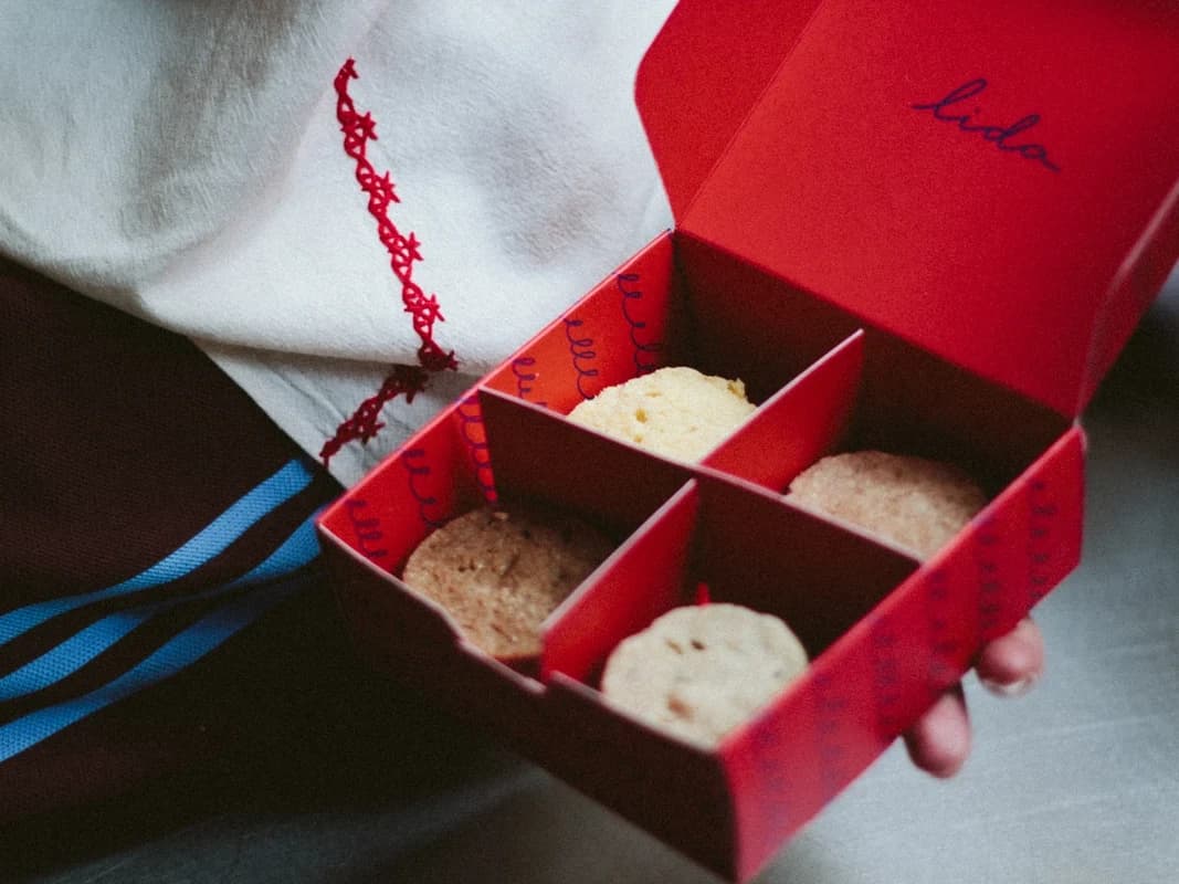 caixa de biscoitos amanteigados