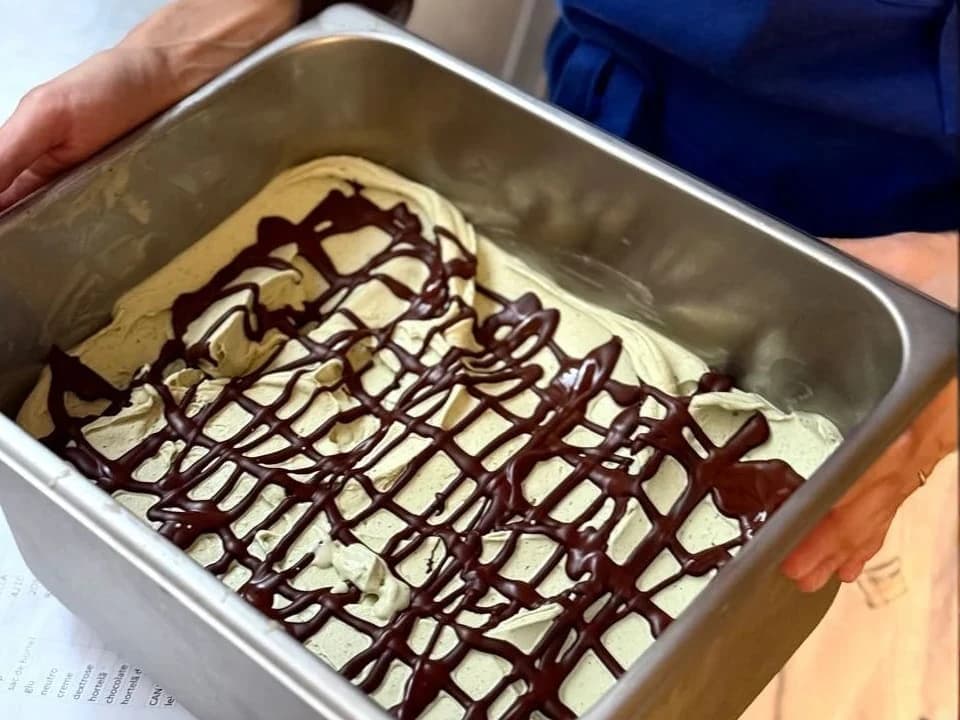 sorvete de hortelã e chocolate 70%
